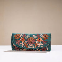 embroidery clutch 