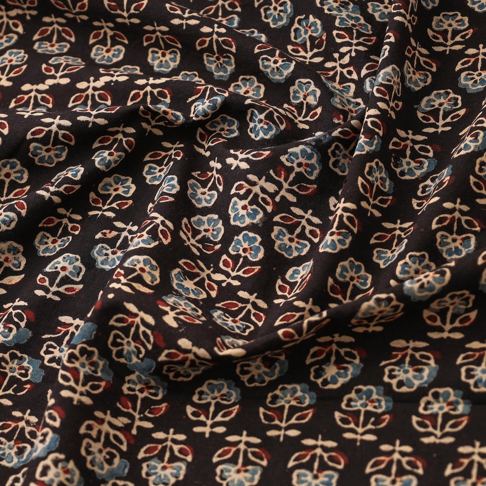 Black 3-Leafy Floret Motifs Ajrakh Block Printed Cotton Fabric