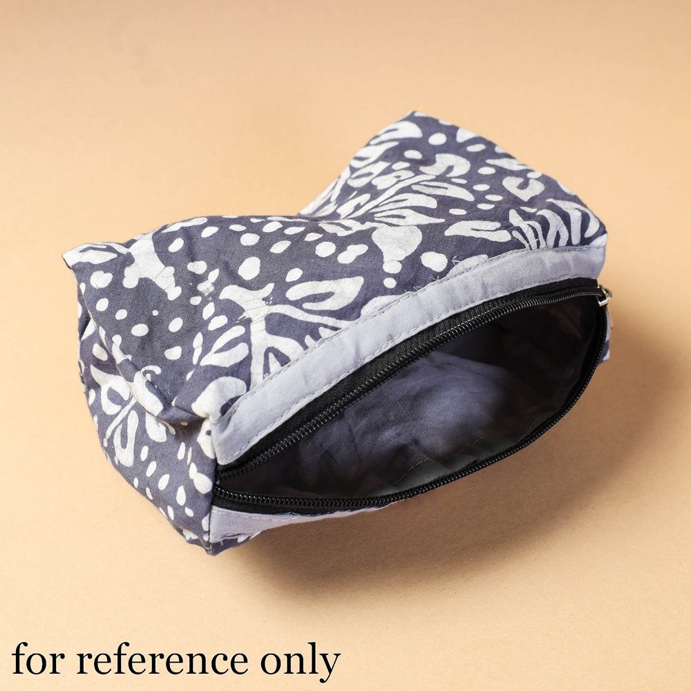 cotton toiletry pouch 