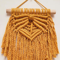 macrame wall hanging 