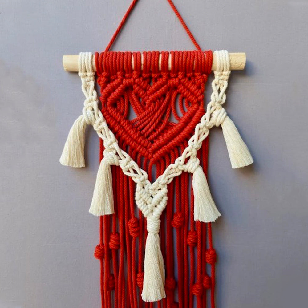 macrame wall hanging 