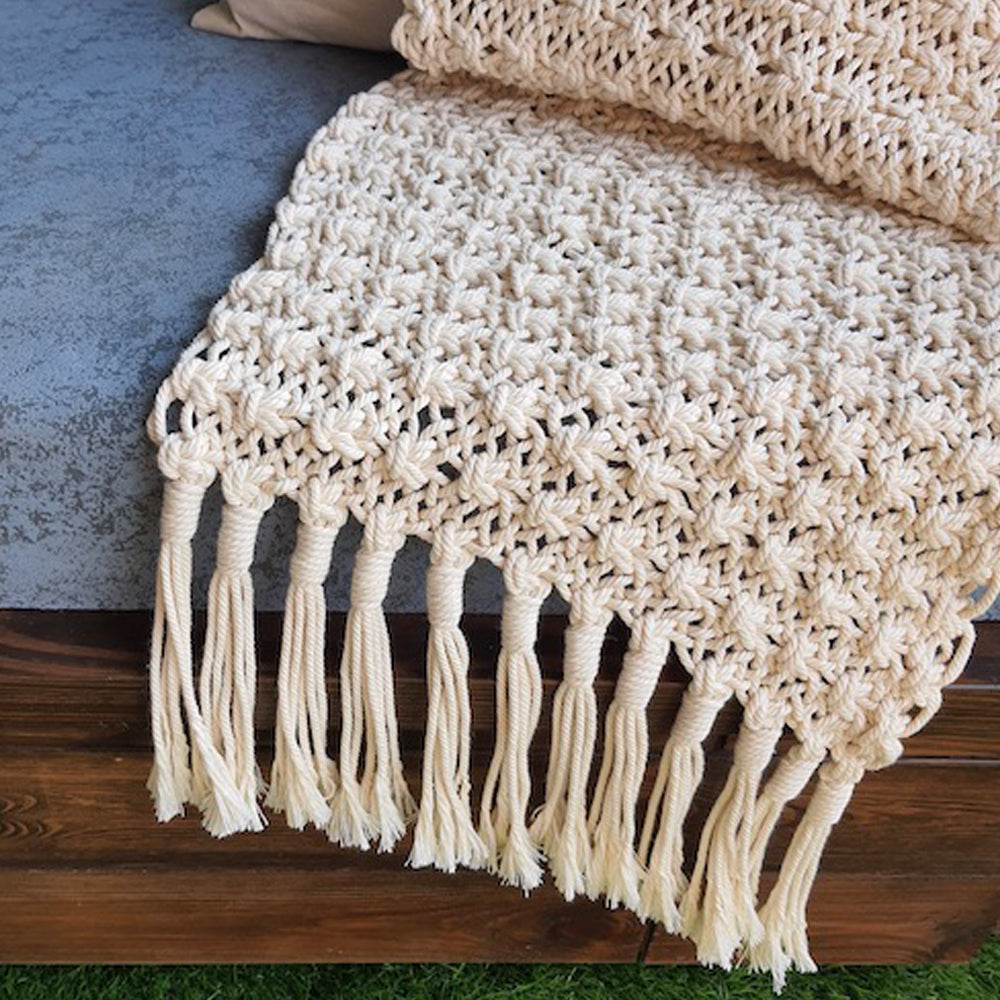 Boho macrame blanket 130 x 160 cm knitted fringe macrame blanket knitted Chic Homedecor for office selling sofa car Lola