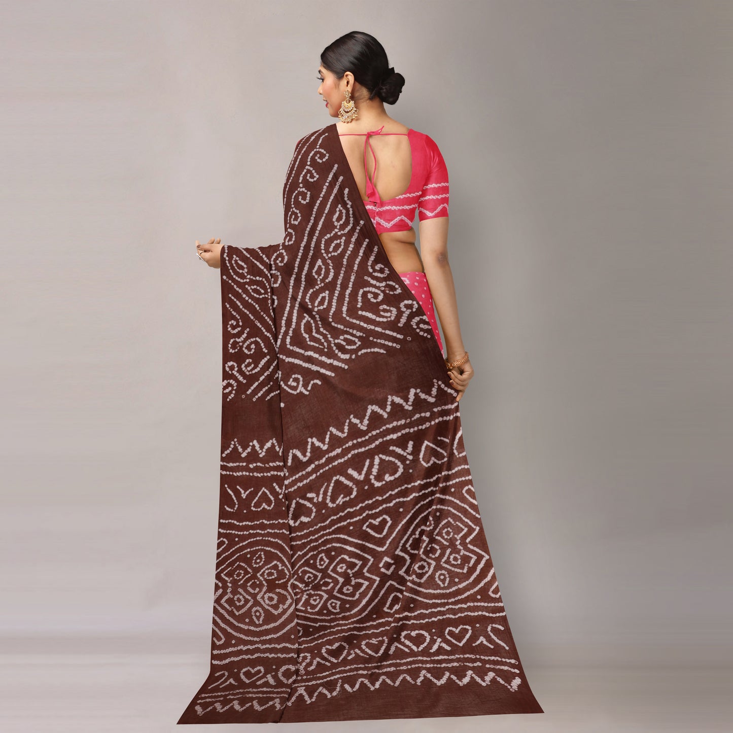 Kutch Bandhani Tie-Dye Cotton Saree with Blouse Piece