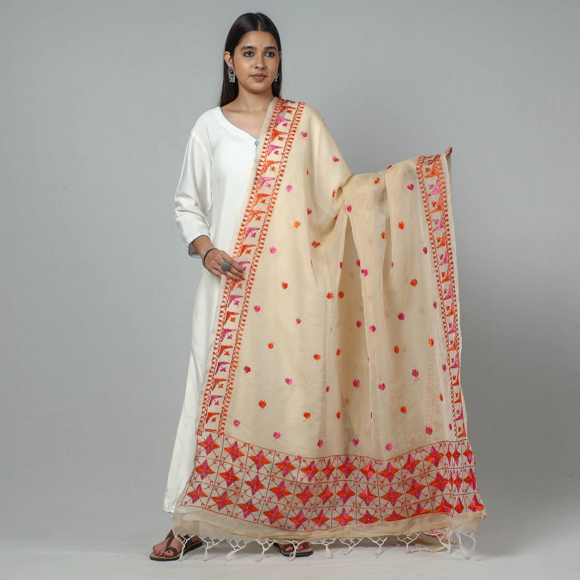 Buy Phulkari Hand Embroidery Kota Doria Silk Dupatta with Tassels Online at iTokri.com