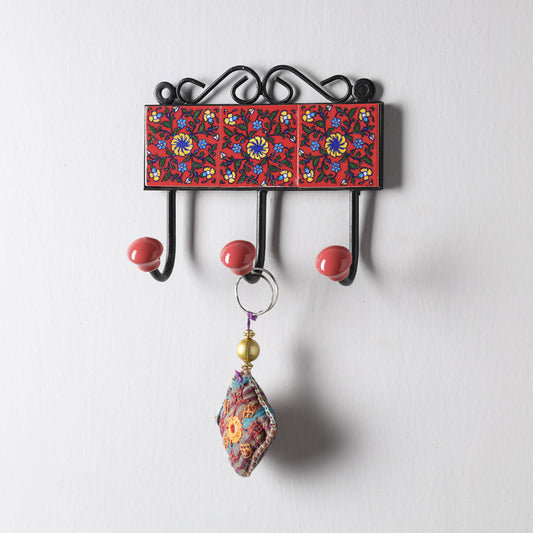 hanging key holder