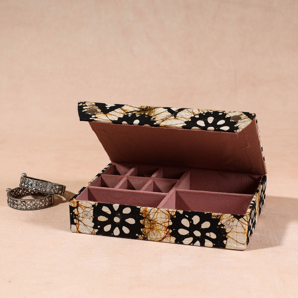 jewellery box