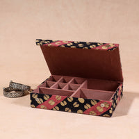 jewellery box 