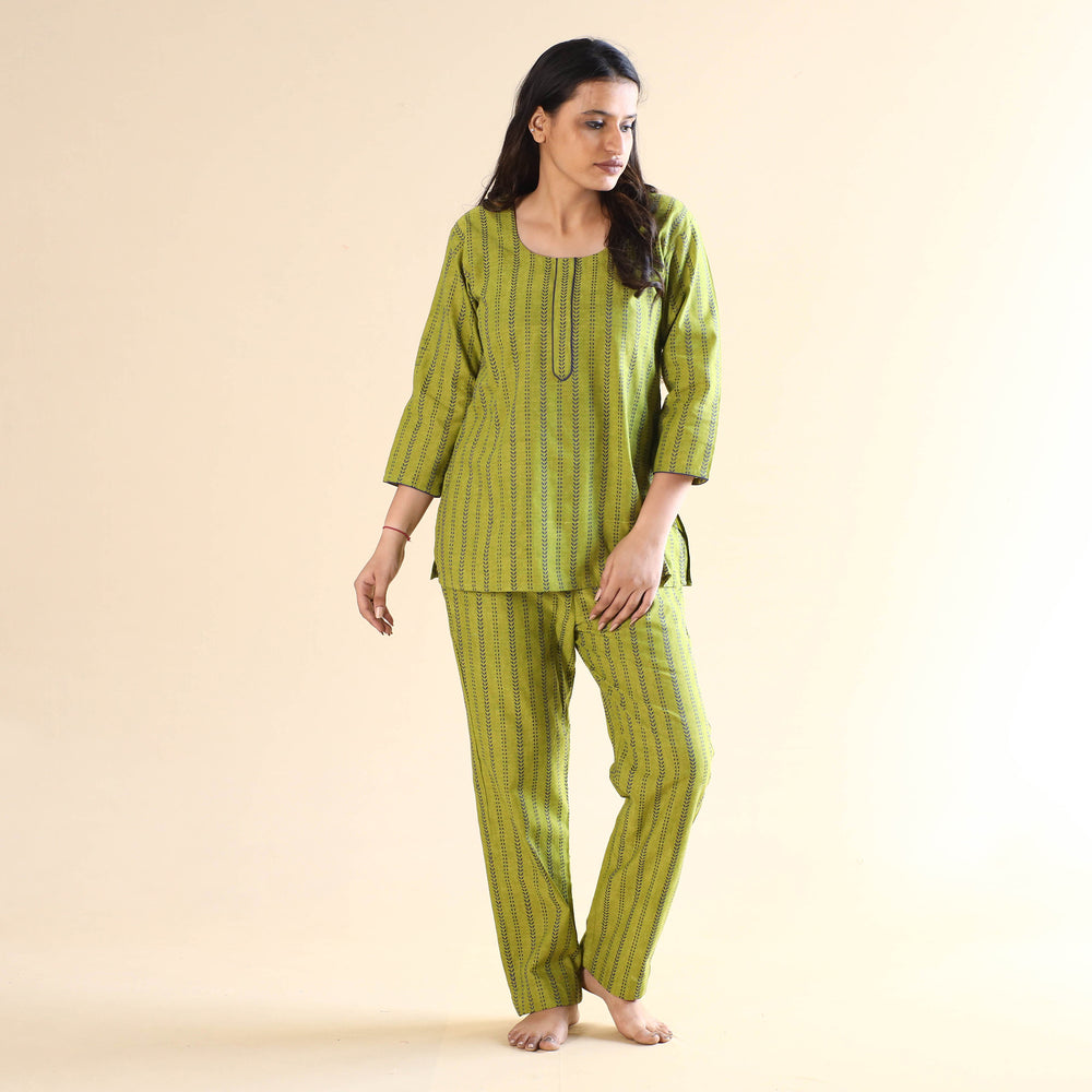 Green - Jacquard Cotton Top & Pyjama Night Suit Set