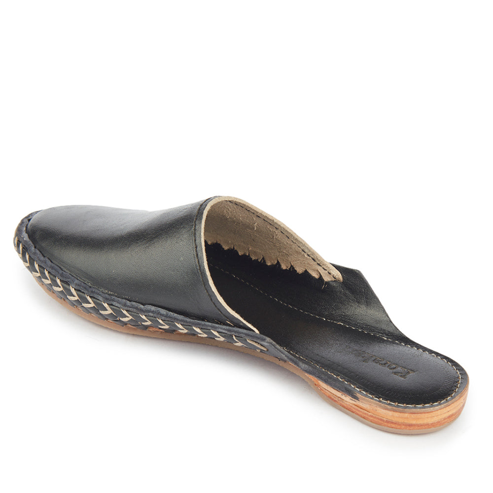 kolhapuri slippers