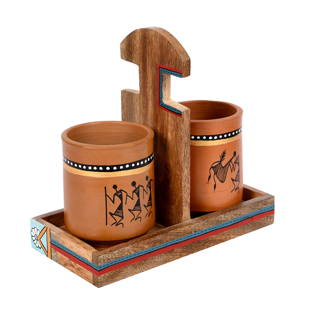 Cup Holder & 2 Earthen Mugs 