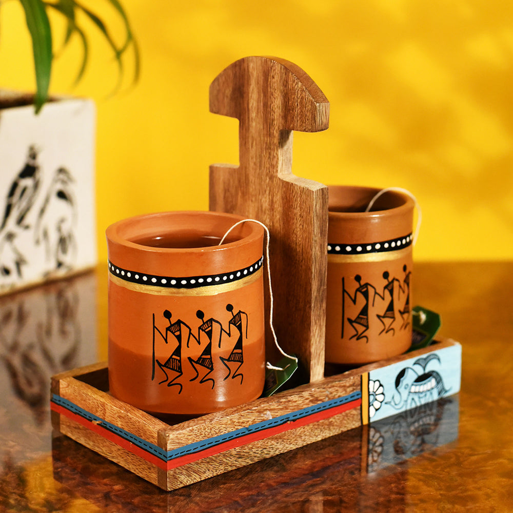 Cup Holder & 2 Earthen Mugs 