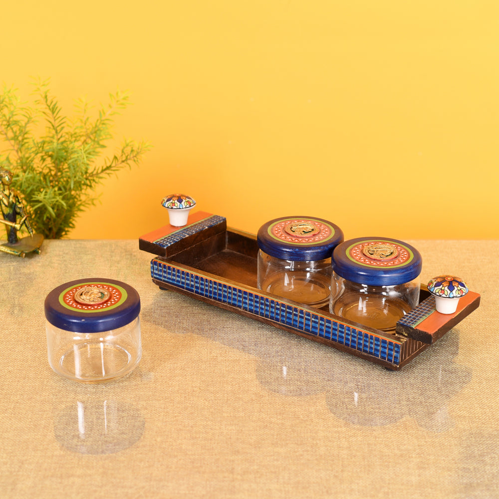 tray with jars 