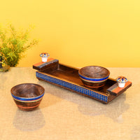 tray with bowls 