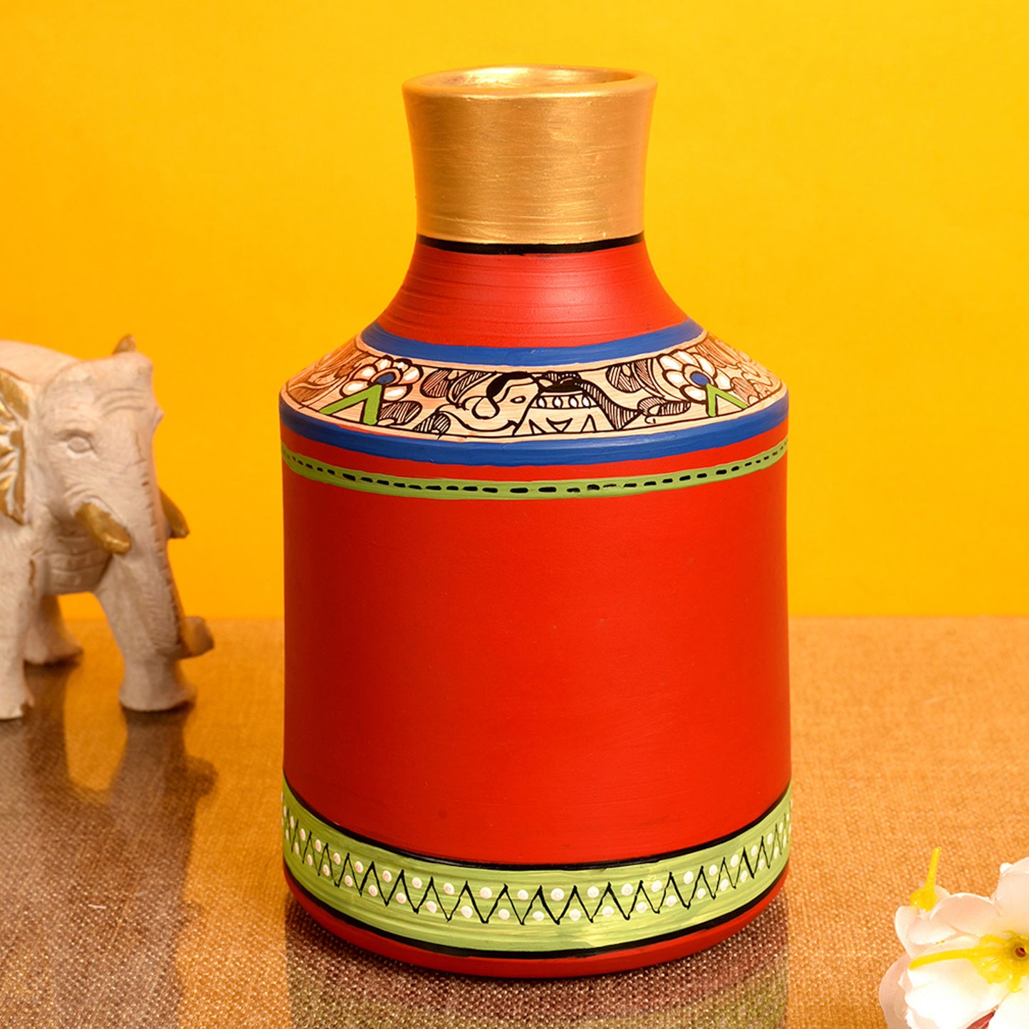 Vase Earthen Handcrafted Red Madhubani 7.2x4.5(HxD)