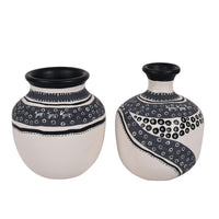 Vase Earthen White Warli (Set of 2) (5.4x4/5.5x4.5)