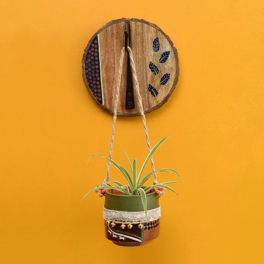 Jute Embellished Brown Earthen Planter on a Round Wall Hook