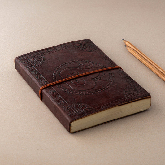 Leather Cover Handmade Paper Notebook (7 x 5 in)