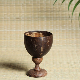  Brown Hand Carved Coconut Wood Ice Cream Cup