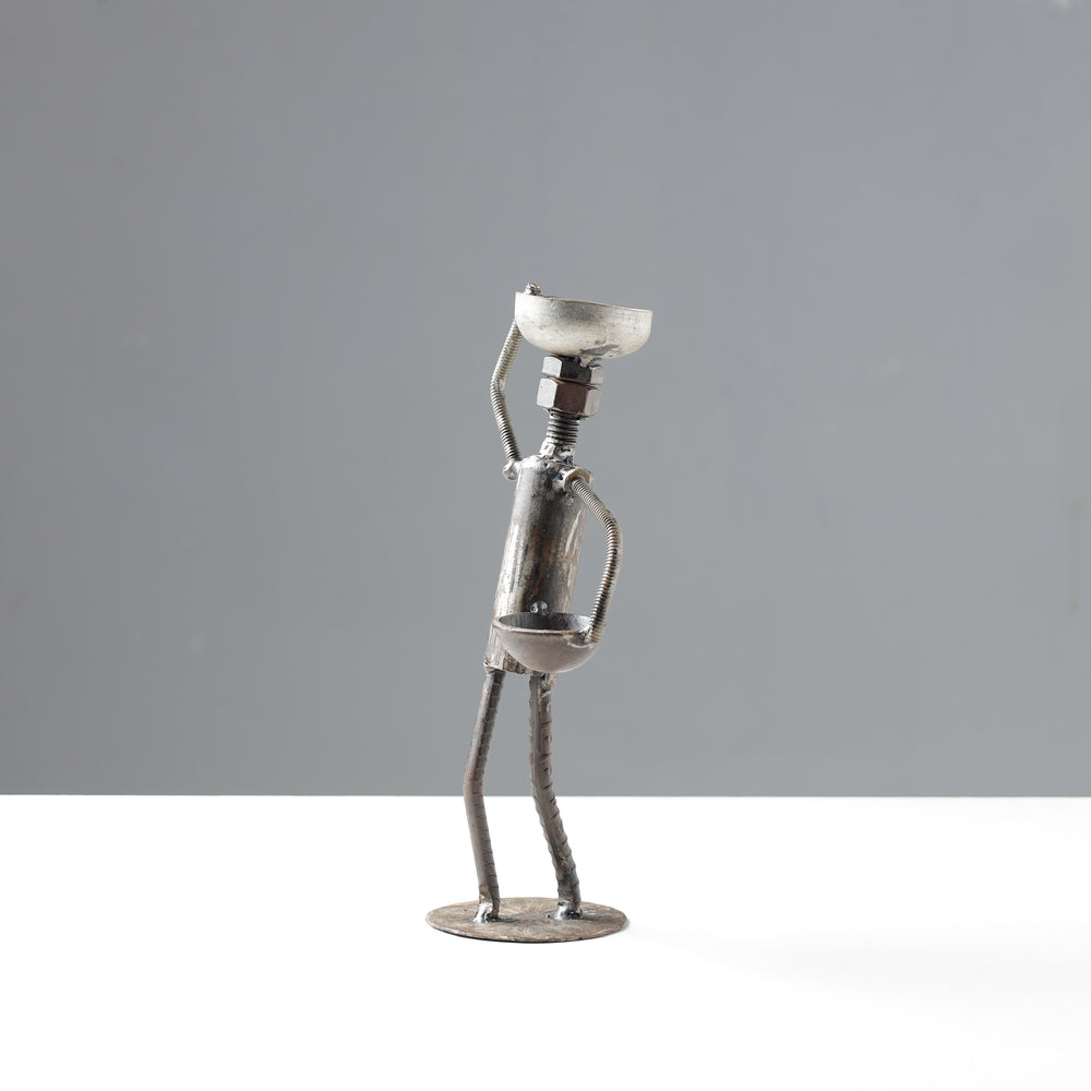 man metal sculpture