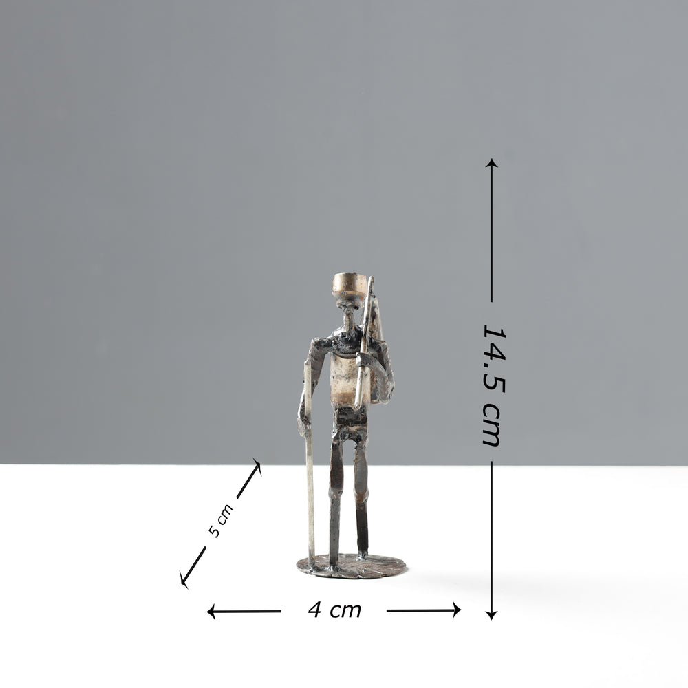 man metal sculpture