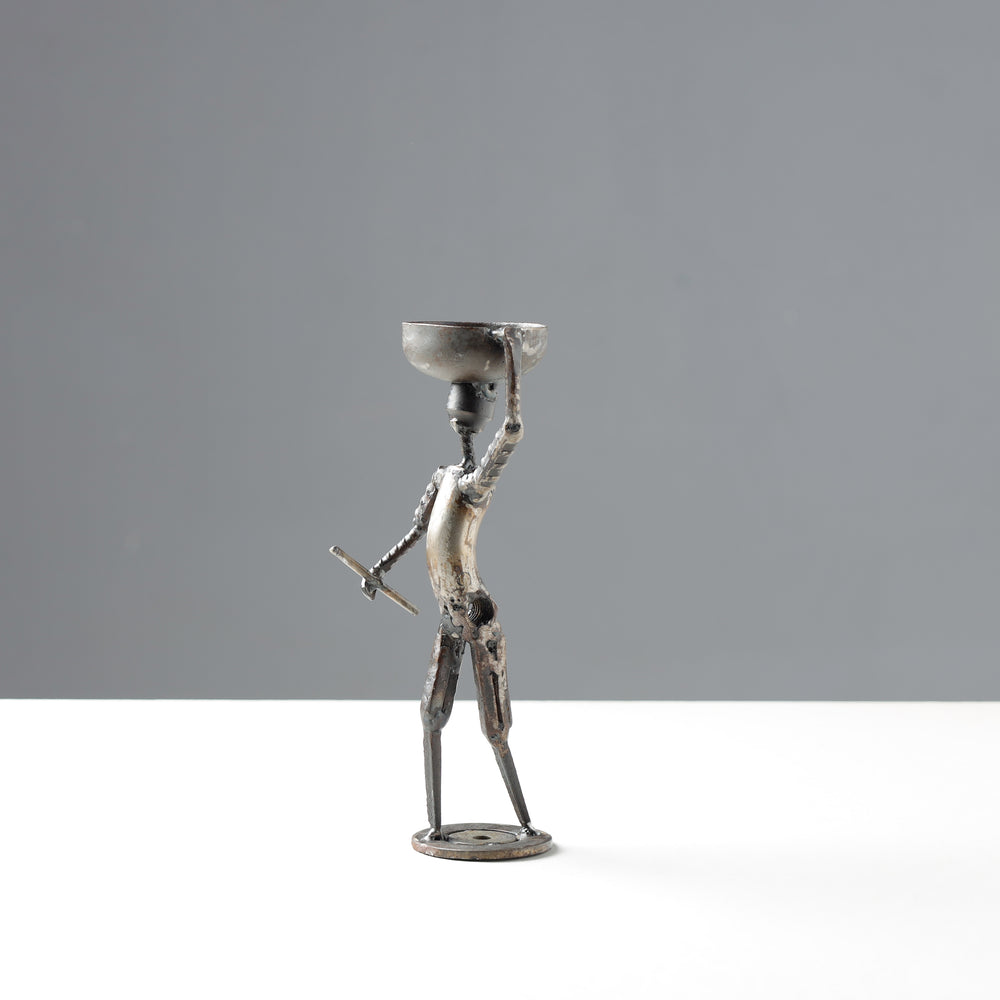 man metal sculpture