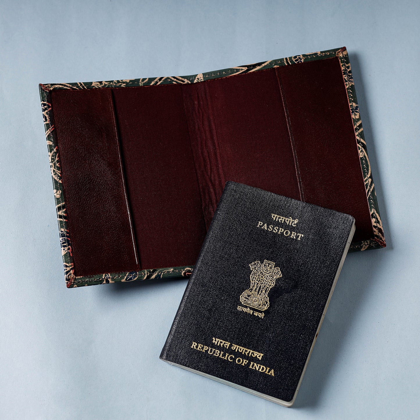 leather passport cover 