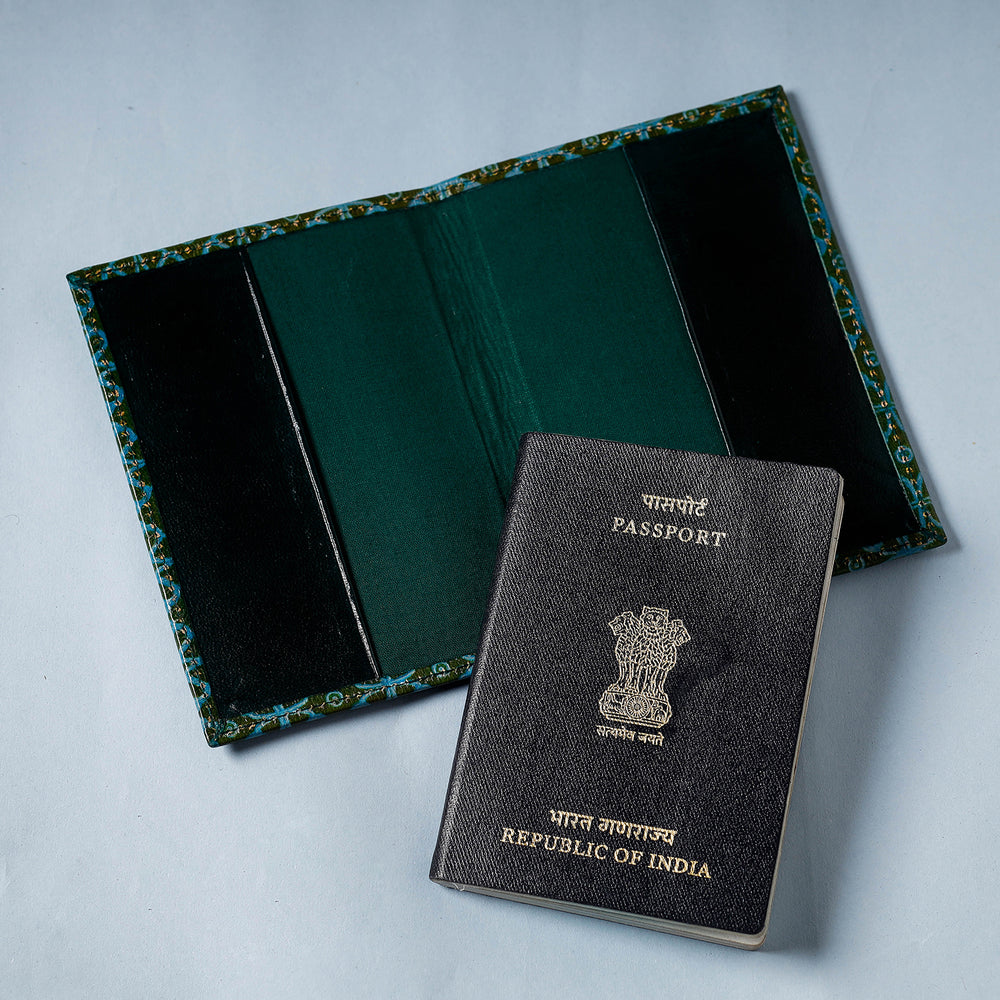 leather passport cover 