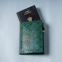 leather passport cover 