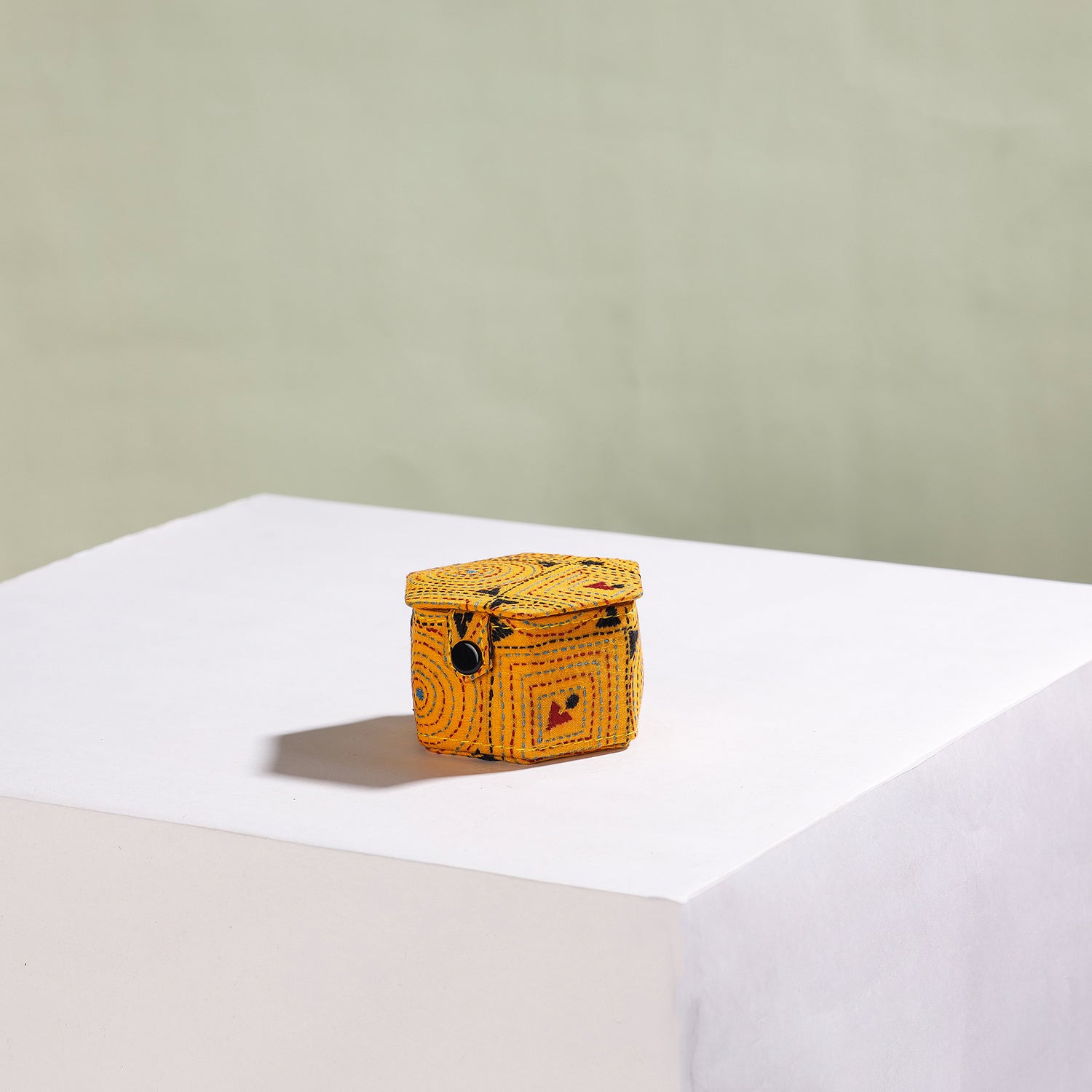  Bengal Kantha Work Handcrafted Hexagon Jewelry Box (Set of 3) 