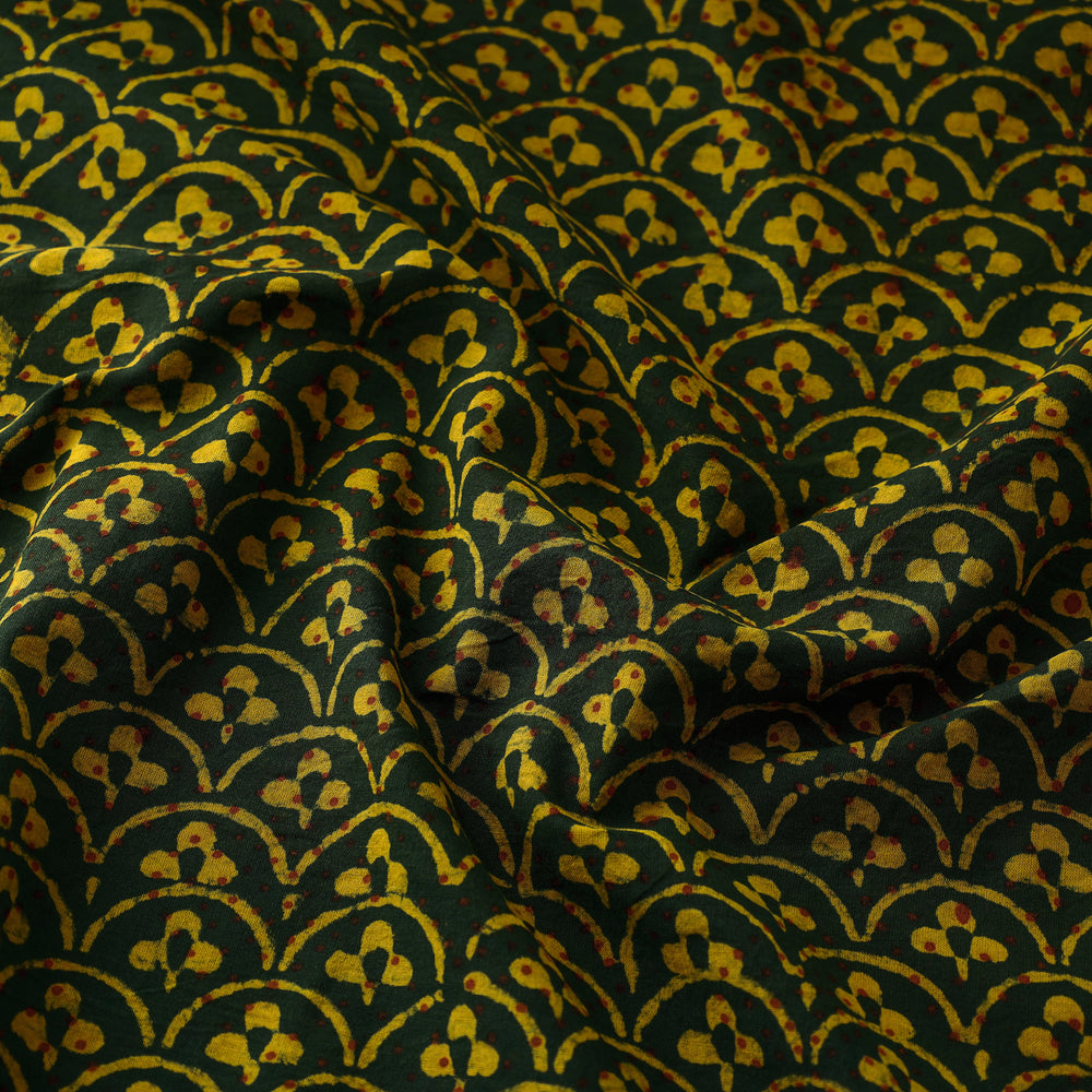 akola fabric