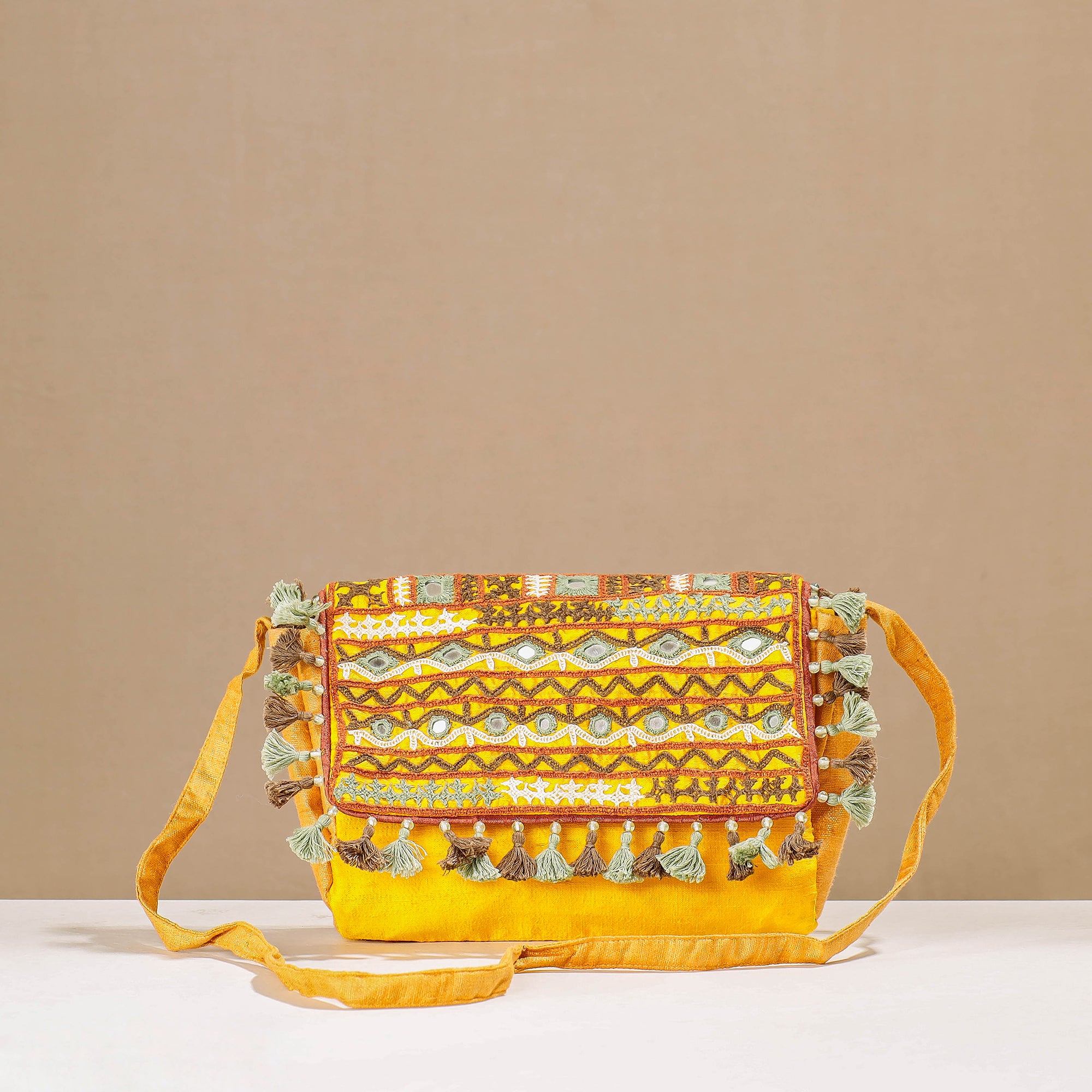 Buy Kala Raksha Rabari Hand Embroidery Sling Bag l iTokri.com