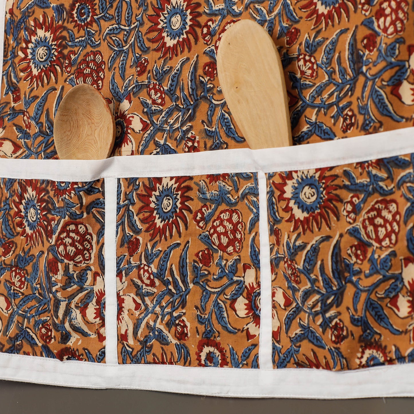 Sanganeri Block Printing Cotton Fridge Top Cover with Multiple Pockets