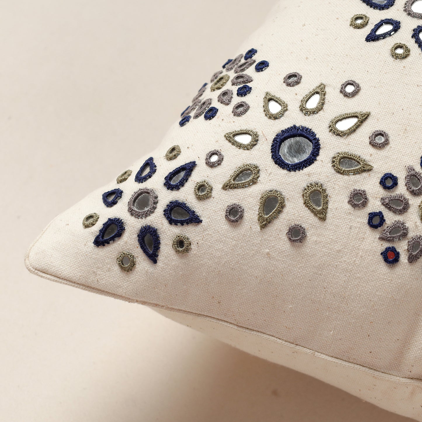 Embroidery Cotton Cushion Cover 