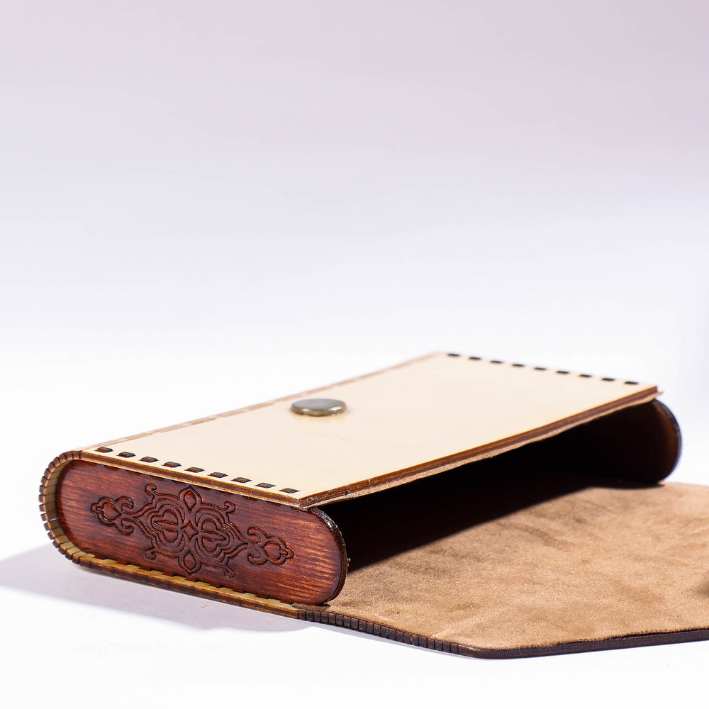 wooden clutch 