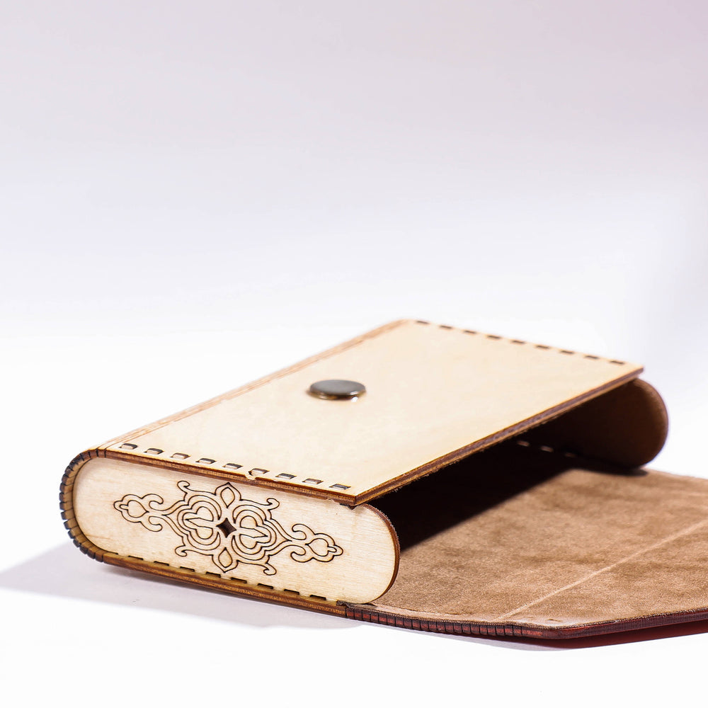 wooden clutch 