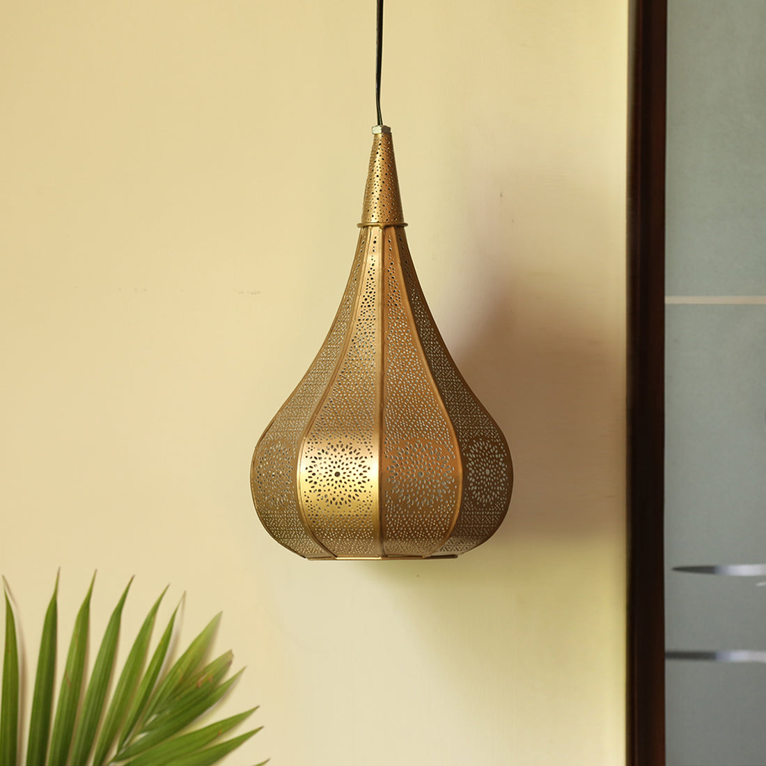 'Morrocan Flame' Hand-etched Pendant Lamp In Iron (13 Inch, Matte Finish)