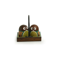 'The Owl Pair' Handpainted Terracotta Salt & Pepper Shaker Set With Tray