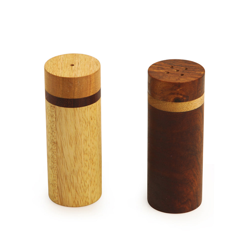 Wooden Elegant Salt & Pepper Shaker In Brown