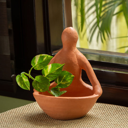 'Spirit of Earth' Handmade & Handpainted Terracotta Planter Pot (6 Inch)