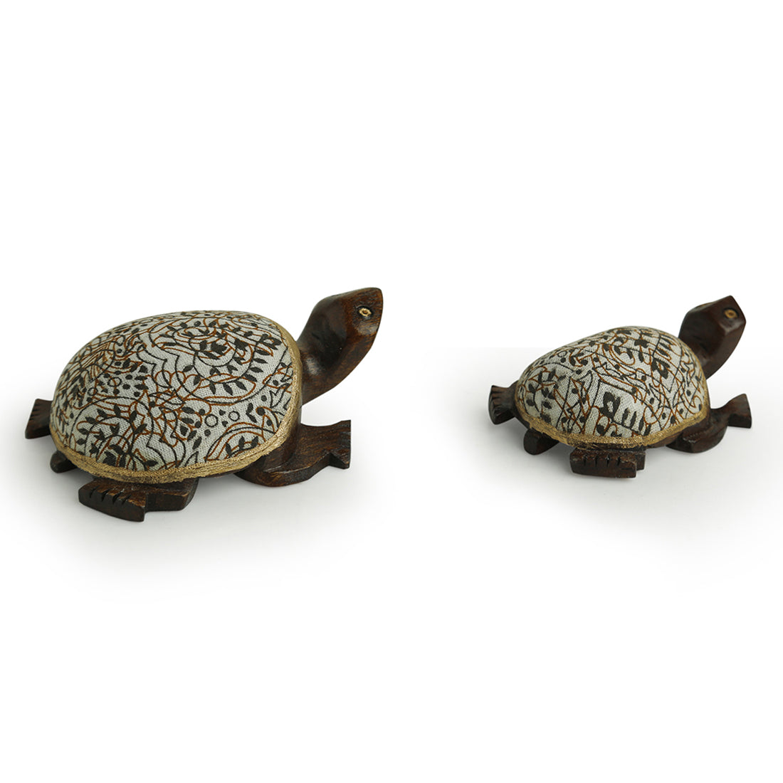 'The Talking Turtles' Hand Carved & Handpainted Cotton Cloth Showpiece In Eucalyptus Wood (Set of 2)