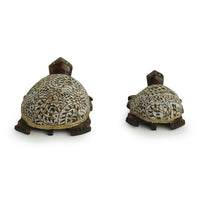 'The Talking Turtles' Hand Carved & Handpainted Cotton Cloth Showpiece In Eucalyptus Wood (Set of 2)