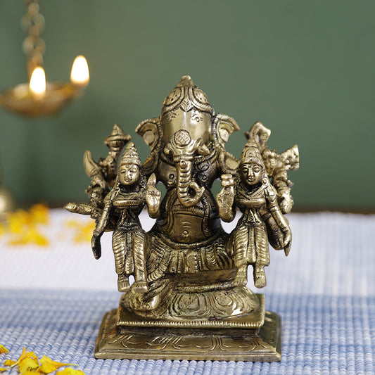 Brass Metal Handcrafted Riddhi-Siddhi Lord Ganesha (3.6 x 2.5 in)