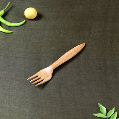 Hand Carved Natural Neem Wood Fork (7 in)