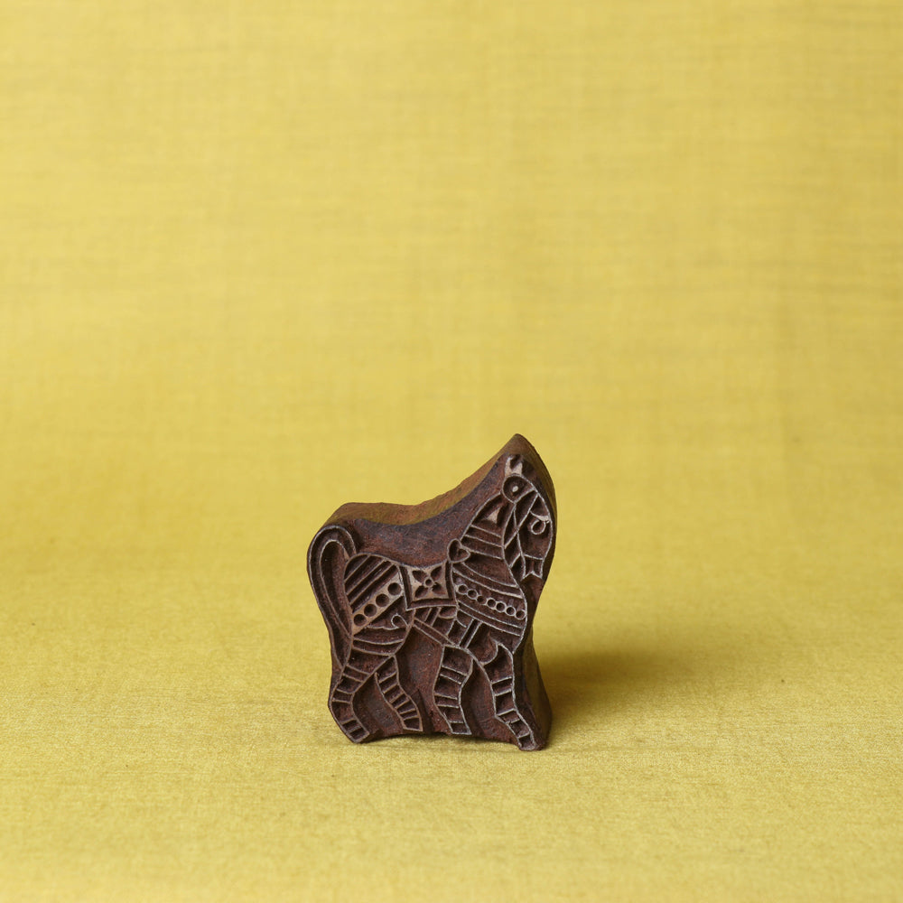  Hand-carved Sheesham Wood Block Online in India l iTokri.com 