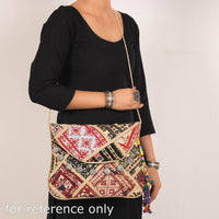 embroidery sling bag 