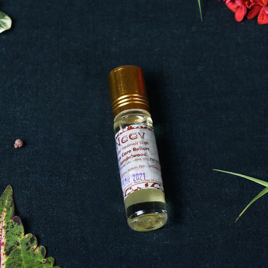 Natural Handmade Herbal Lipcare Rollon Sandalwood