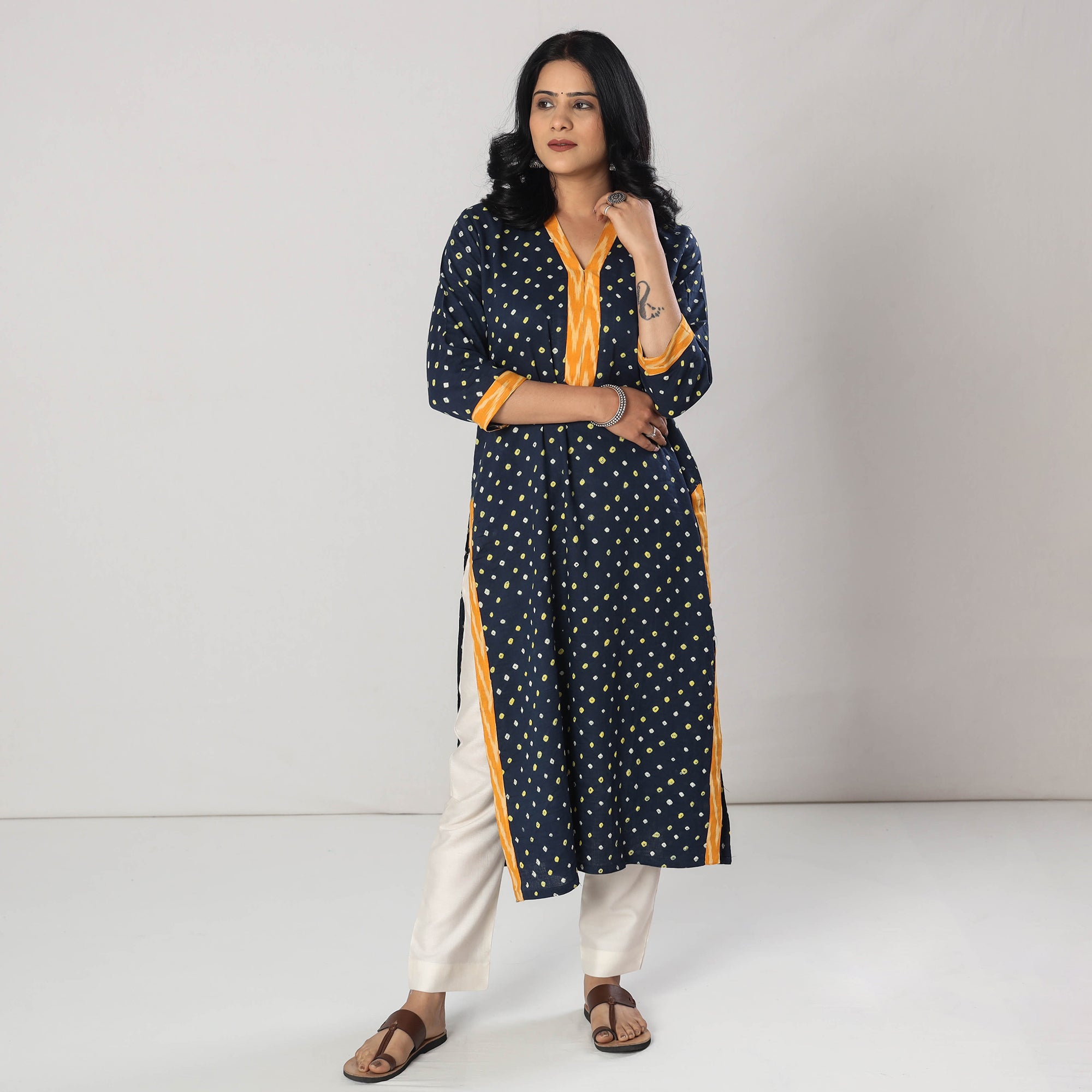 Buy Bandhani Tie-dye Cotton Long Straight Kurta Online l iTokri.com