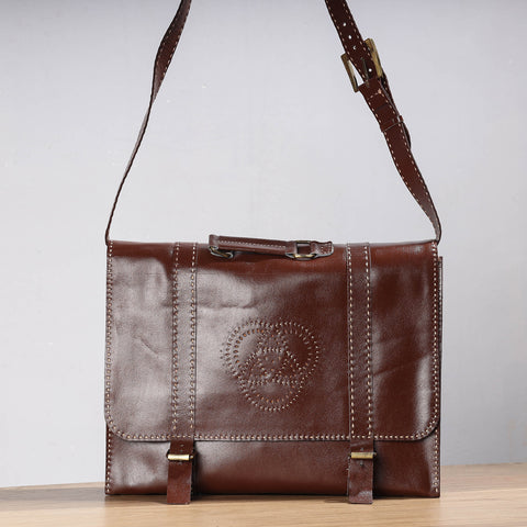 kutch leather laptop bag