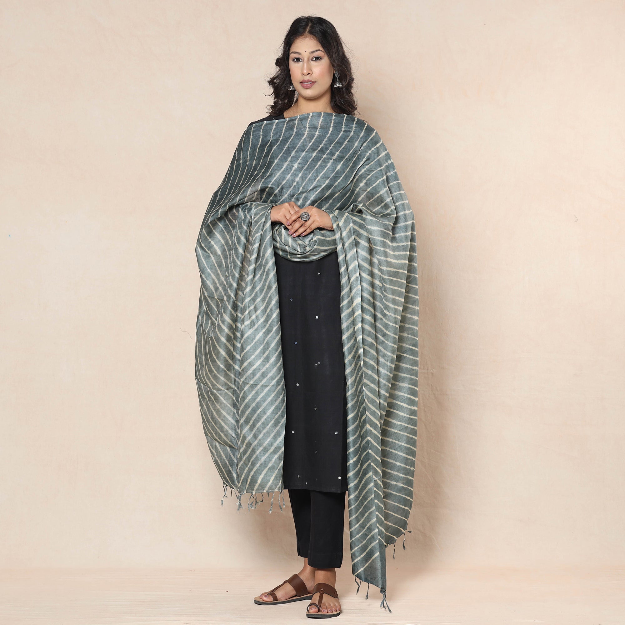 Leheriya Tie-Dye Tussar Silk Handloom Dupatta with Tassels