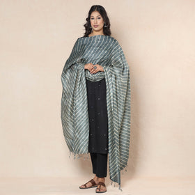 Leheriya Tie-Dye Tussar Silk Handloom Dupatta with Tassels